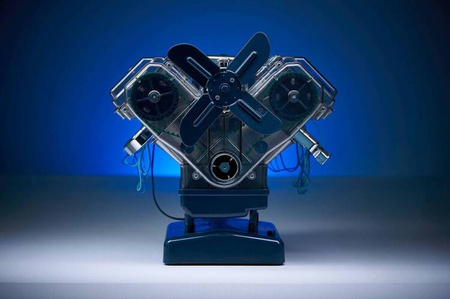 Modello di motore a combustione Franzis V8 da assemblare